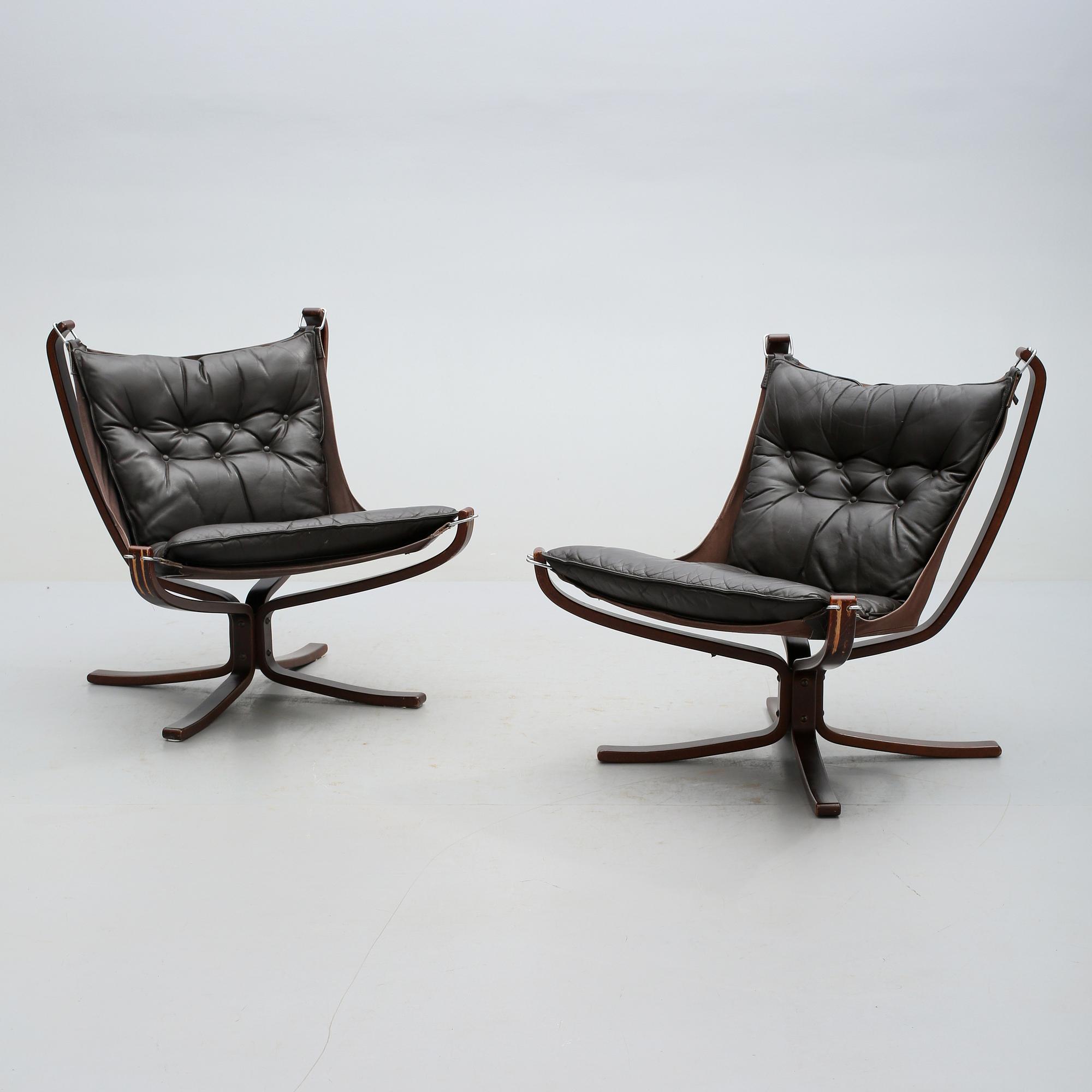 FÅTÖLJER, 2 st, "Falcon chair", Sigurd Russel, Vatne möbler, Norge, 1900-talets andra hälft.