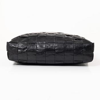 Bottega Veneta, bag "Maxi Intrecciato Cassette Tote".