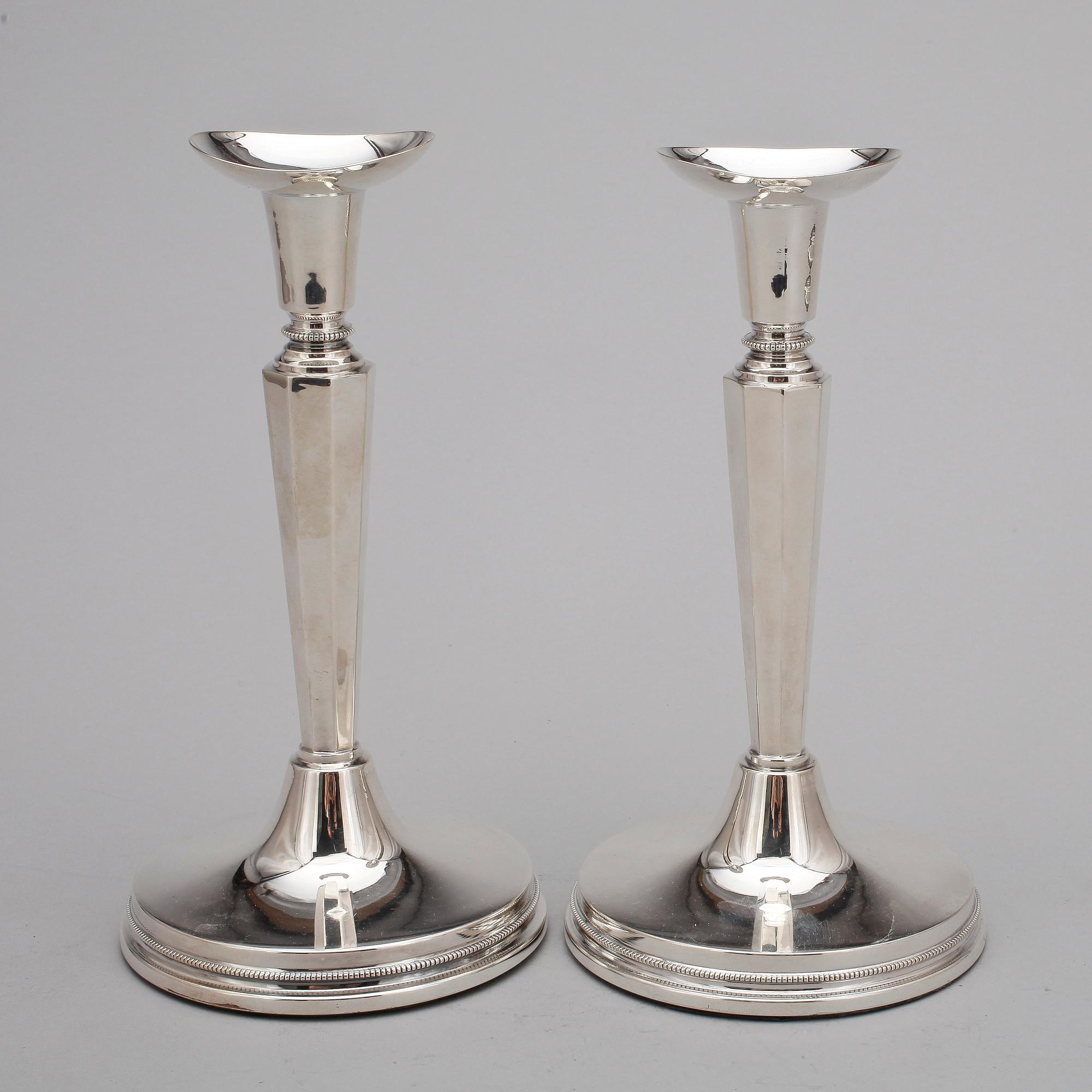 LJUSSTAKAR, ett par, silver, MGAB, Uppsala, 1964.