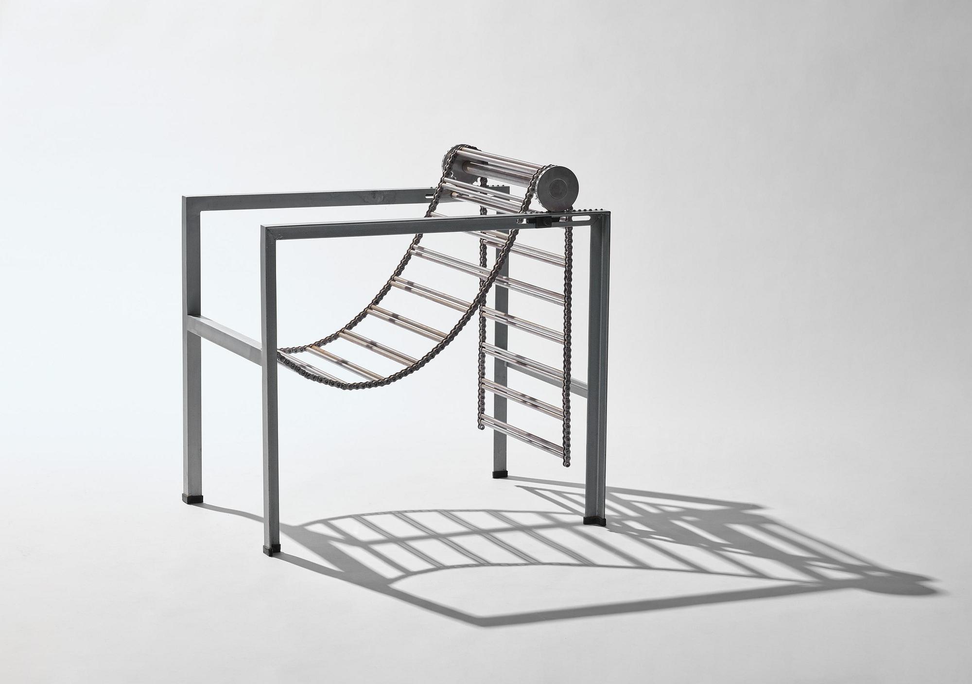 Paolo Pallucco, & Mireille Rivier, fåtölj, "Barba D'Argento", Pallucco, Italien, efter 1986.