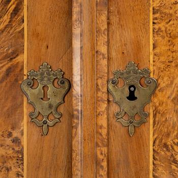 A cabinet, first half of the 18th century.