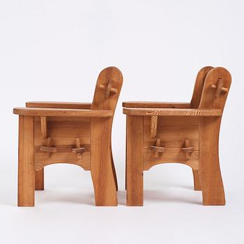 David Rosén, a pair of Swedish Modern 'Berga' pine armchairs, Nordiska Kompaniet, Sweden 1940s.