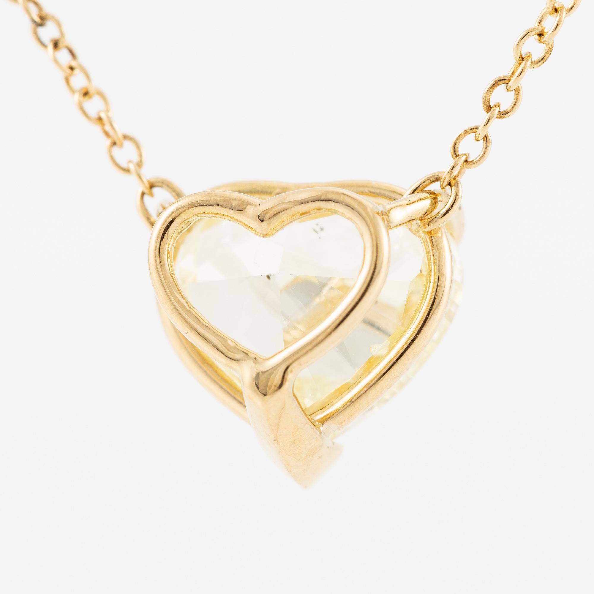 A necklace in 18K gold with a heart-shaped yellow brilliant-cut diamond 4.00 ct Fancy Yellow si1.