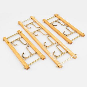 Klädhängare 3 st "Dekorativ", Skoglunds metallgjuteri, Anderstorp, 1900-talets mitt.