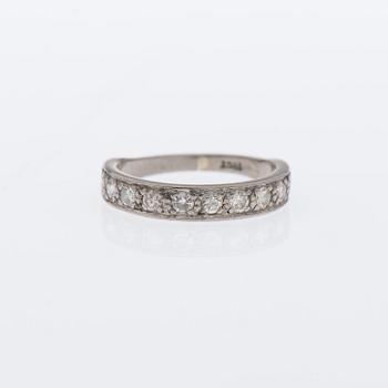 RING, briljantslipade diamanter, 18K vitguld.