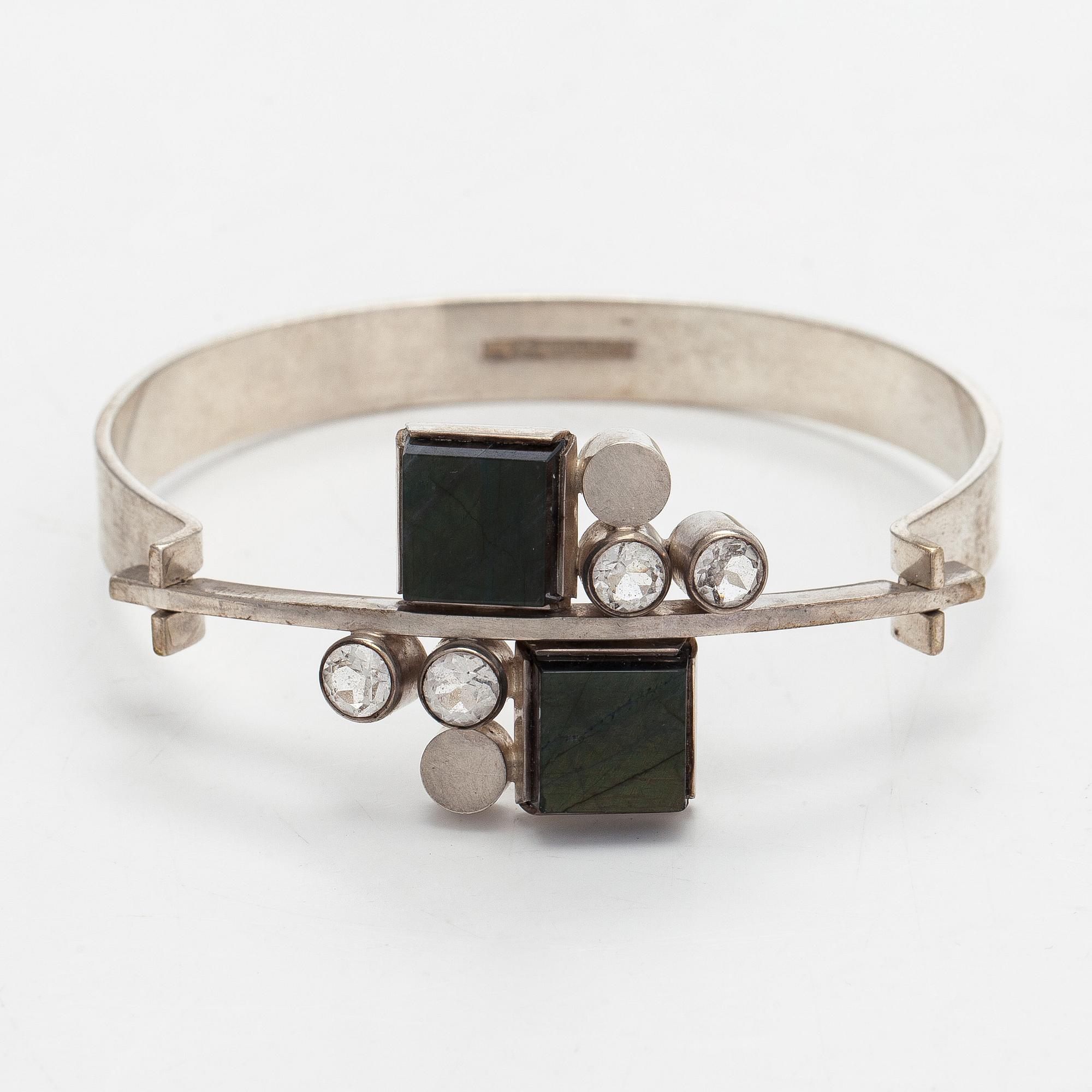 Elis Kauppi, pendant and bracelet, silver, spectrolite, Kupittaan Kulta, Turku 1965.