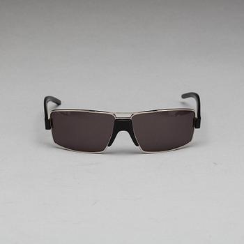 SOLGLASÖGON, Gucci.