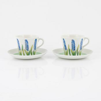 Ellen Mortensen a pair of 'Pärlhyacint' flintware tea cups with saucers, Upsala-Ekeby/Gefle.