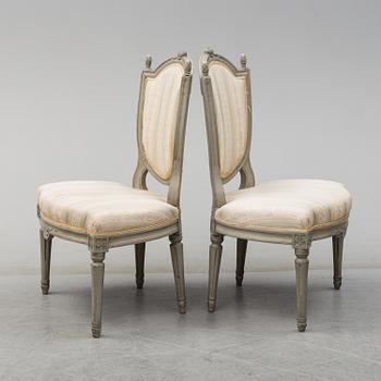 A pair of painted Gustavian chairs, end of the 18th century.