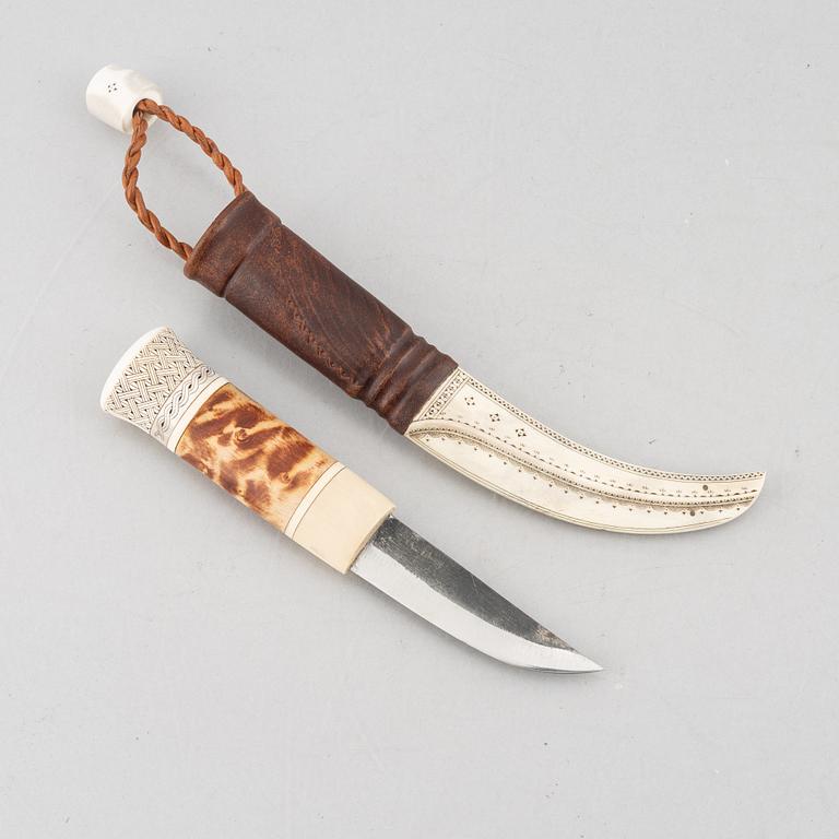 Per Erik Nilsson, a reindeer horn knife.