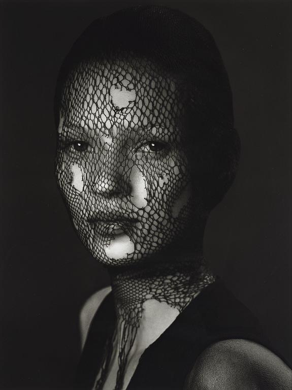 Albert Watson, "Kate Moss in Torn Veil, Marrakech, 1993".