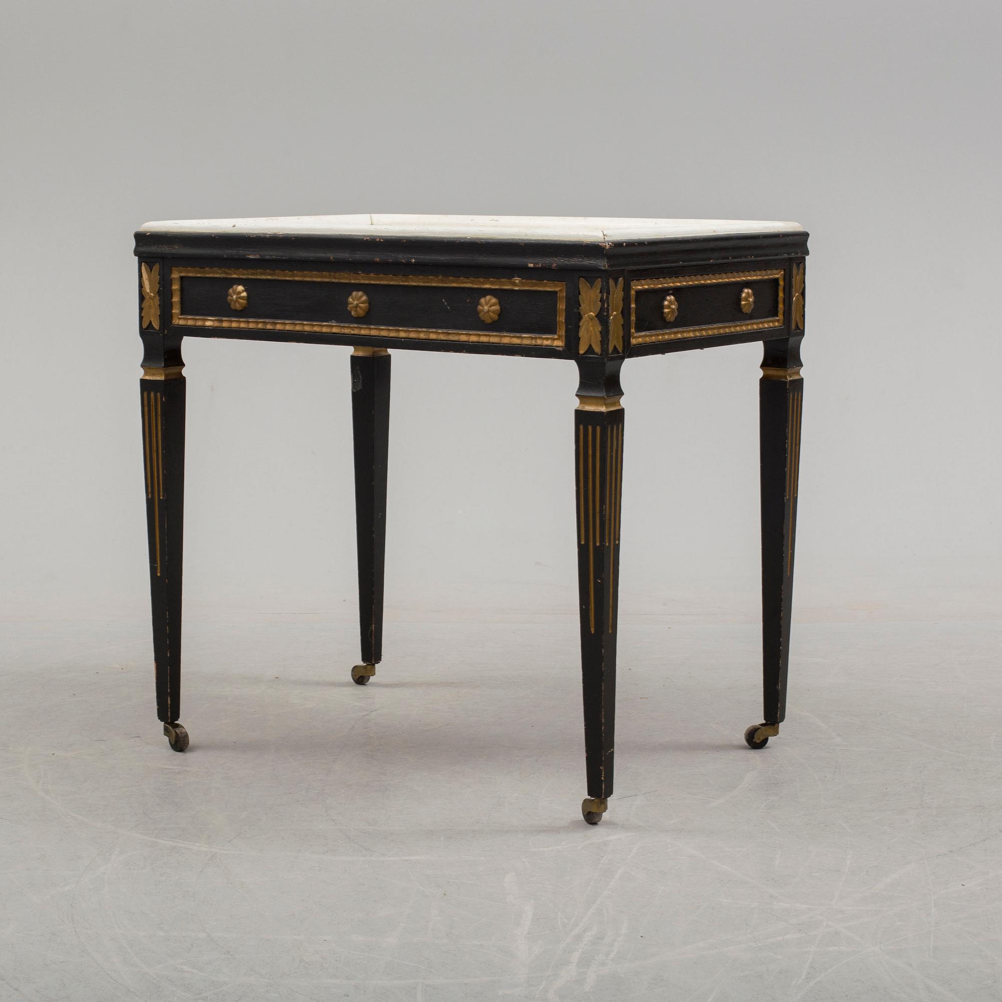 An early 20th century table.