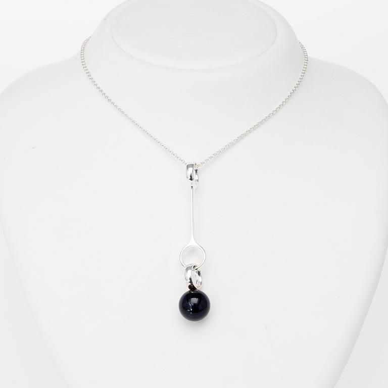 HÄNGE, "Sphere", Georg Jensen, silver, svart agat.