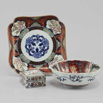PARTI PORSLIN, 3 delar, Japan samt Kina, 1900-tal.