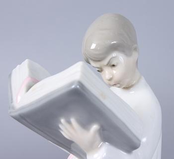 FIGURINER, 6 st, porslin. Bla  Nao samt Lladro,1900-tal.