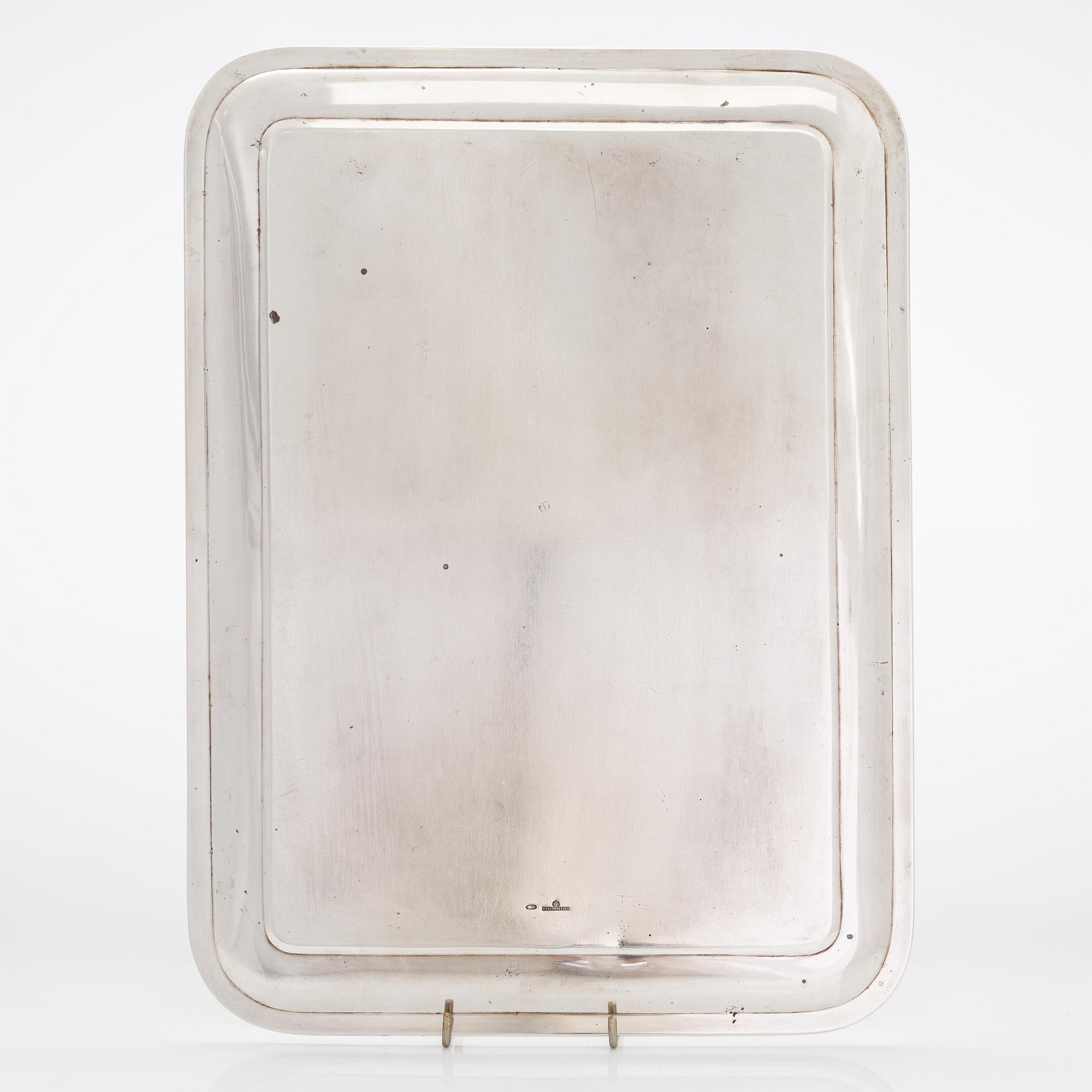 Ovchinnikov, bricka, silver, bär hovleverantörsstämpel, S:t Petersburg, 1908-17.