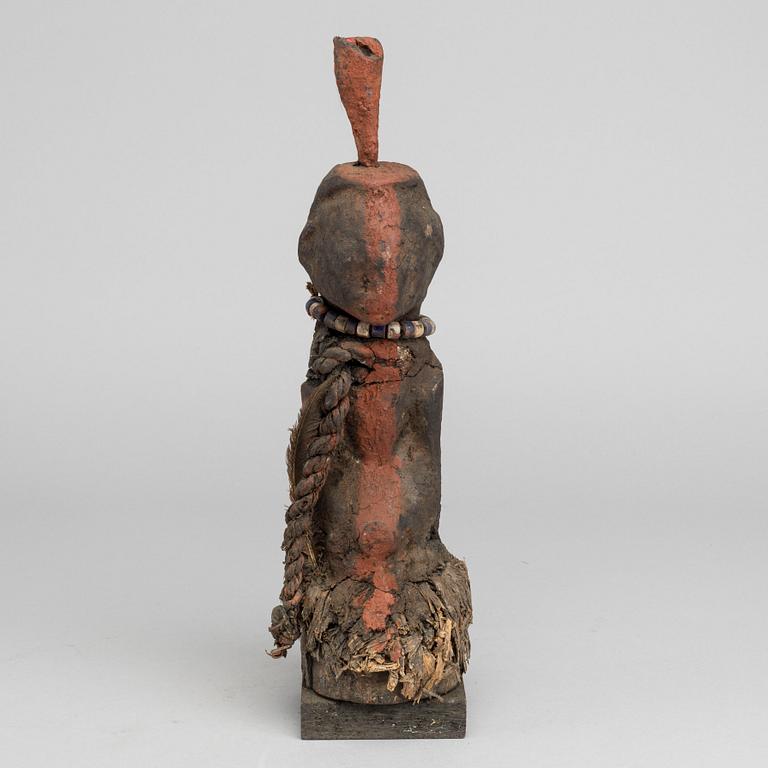 Ancestor figure, Basonge, DR Congo.