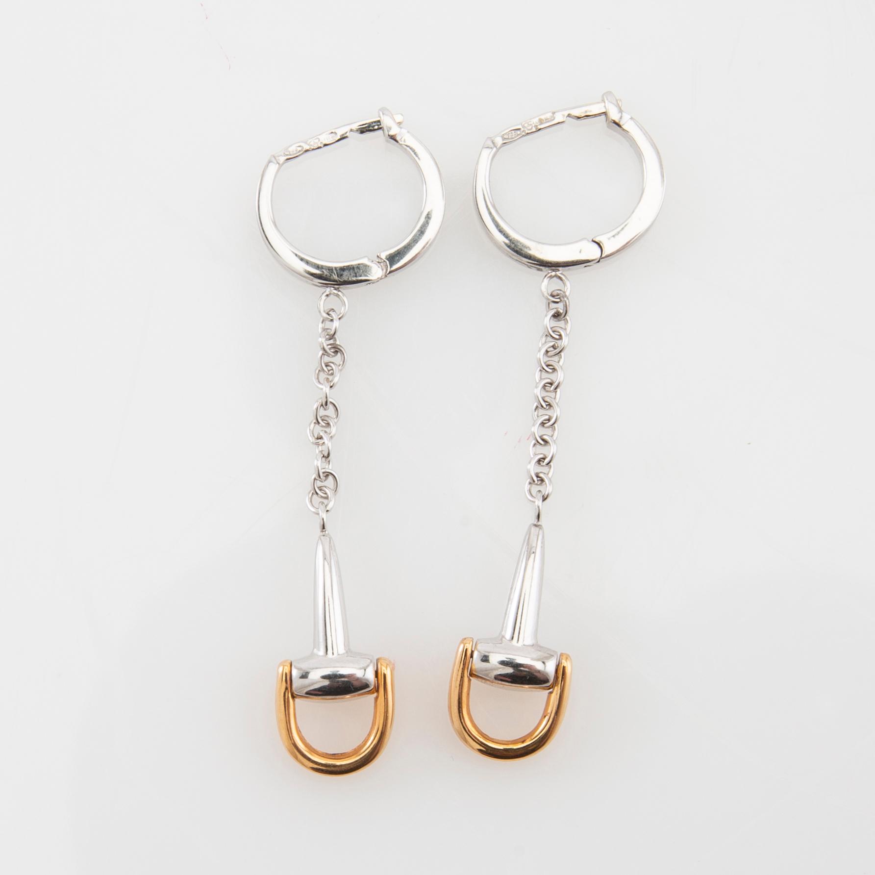 Örhängen ett par 18K rött och vitt guld, Italien.