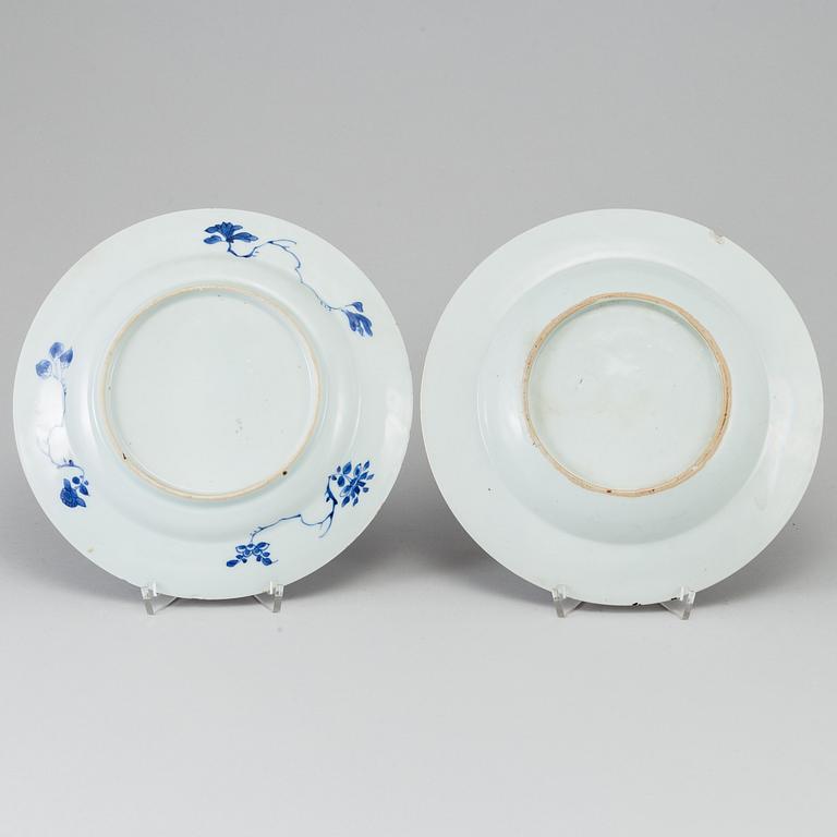 Two Chinese dinner plates, one Qing dynasty, Kangxi (1662-1722), the other Qianlong (1736-95).