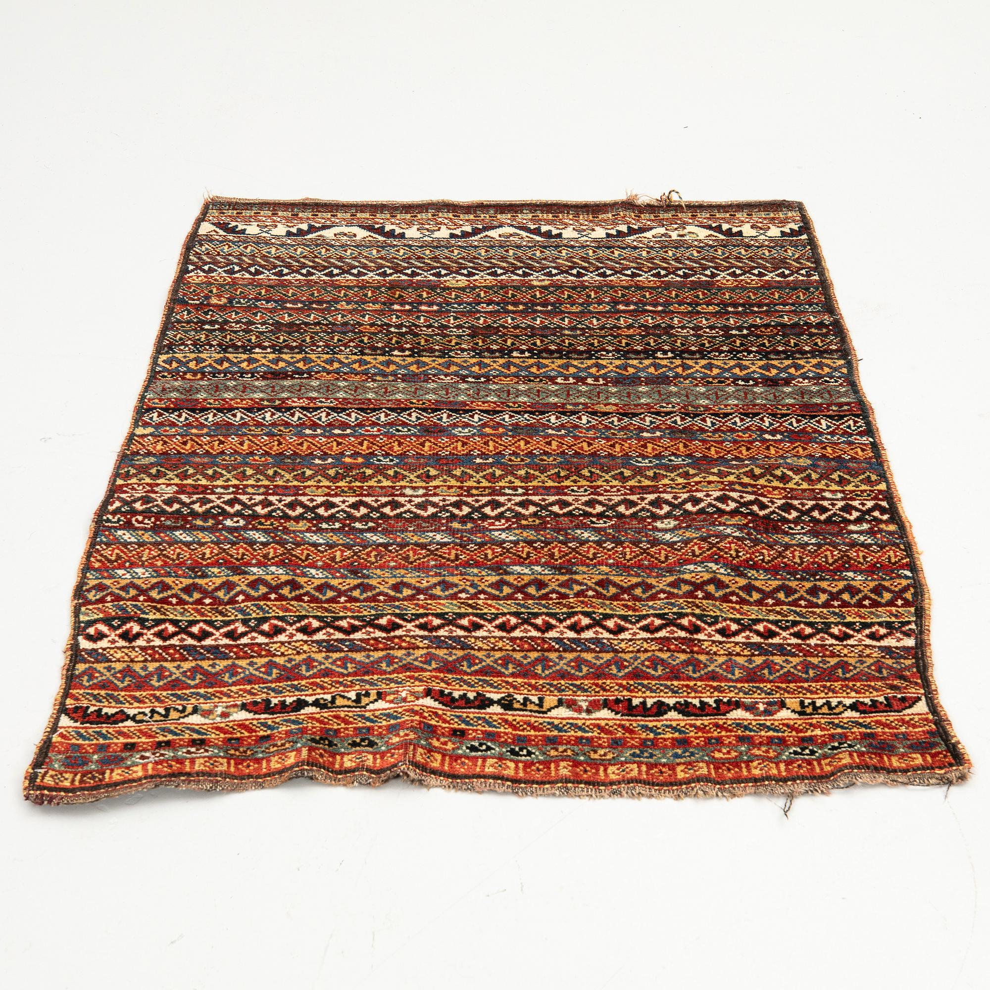 Bag front, Khorjin, antique, 94 x 77 cm.