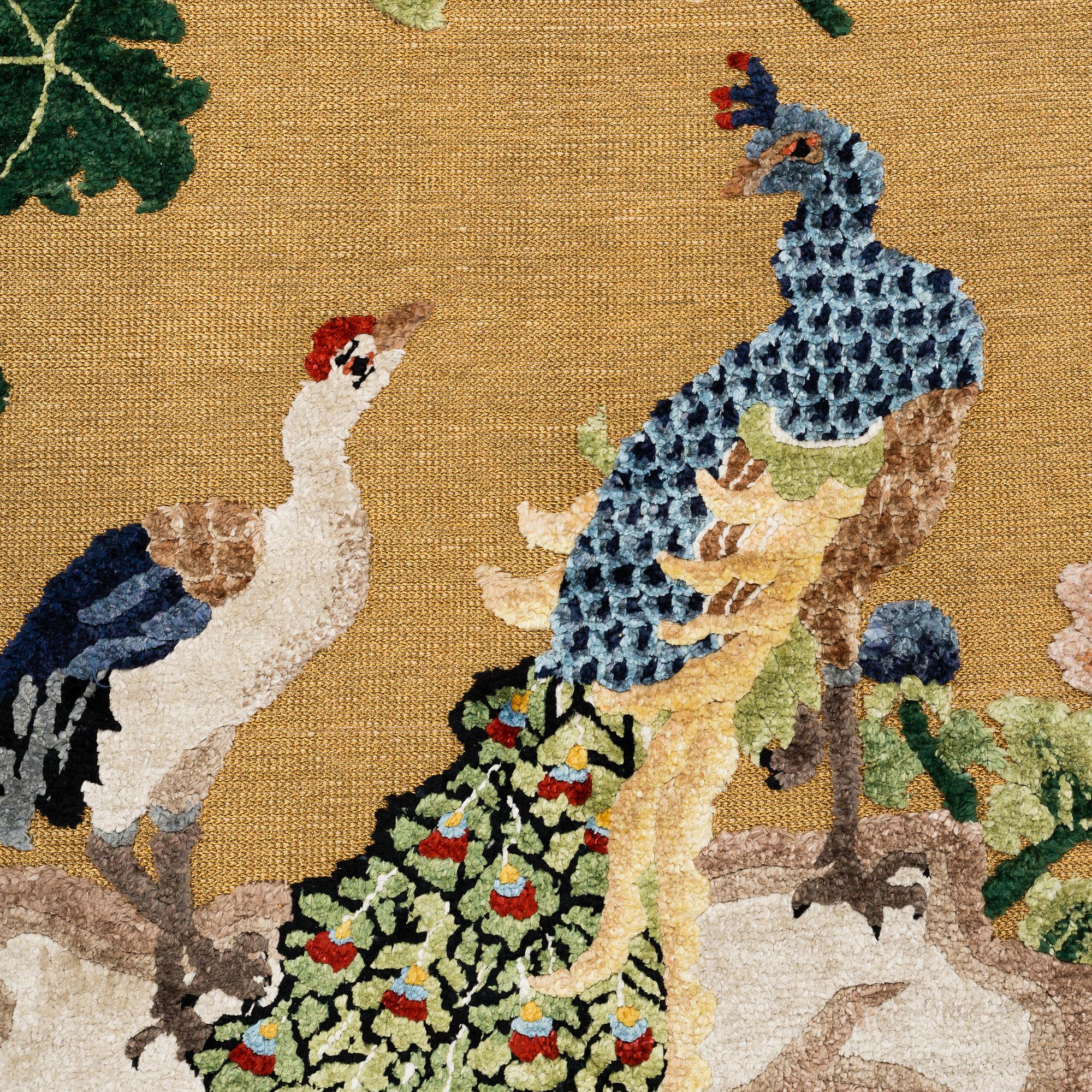 MATTO,  a semi-antique/an old silk China figural relief, ca 176-177 x 121,5-125,5 cm.