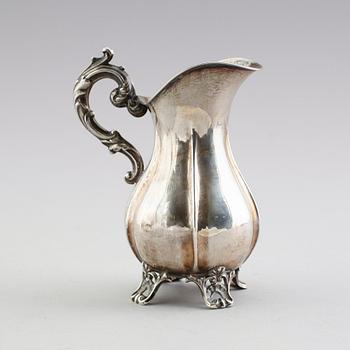 GRÄDDKANNA, silver, svenska stämplar, 1874. Vikt ca 131 gram.