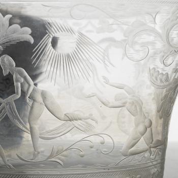 Simon Gate, an engraved glass bowl with plate, Orrefors 1925, model 128.