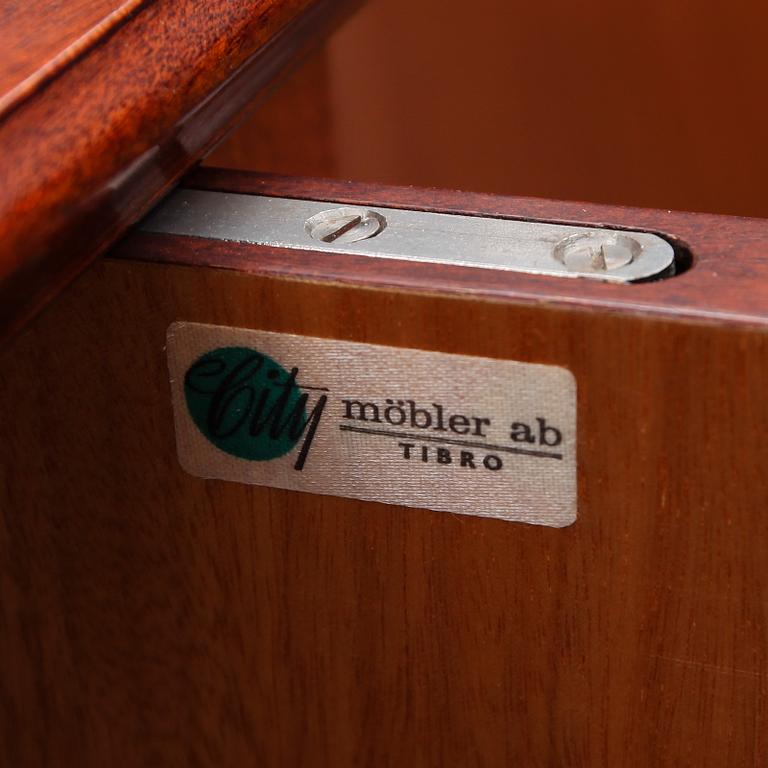 SIDEBOARD, gustaviansk stil, 1900-talets andra hälft.