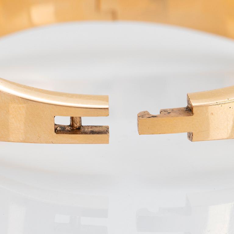 Rey Urban, an 18k gold bangle, Stockholm 1969.