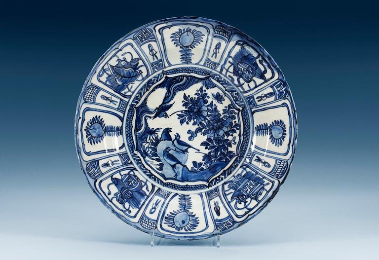 A blue and white charger, Ming dynasty, Wanli (1573-1613).