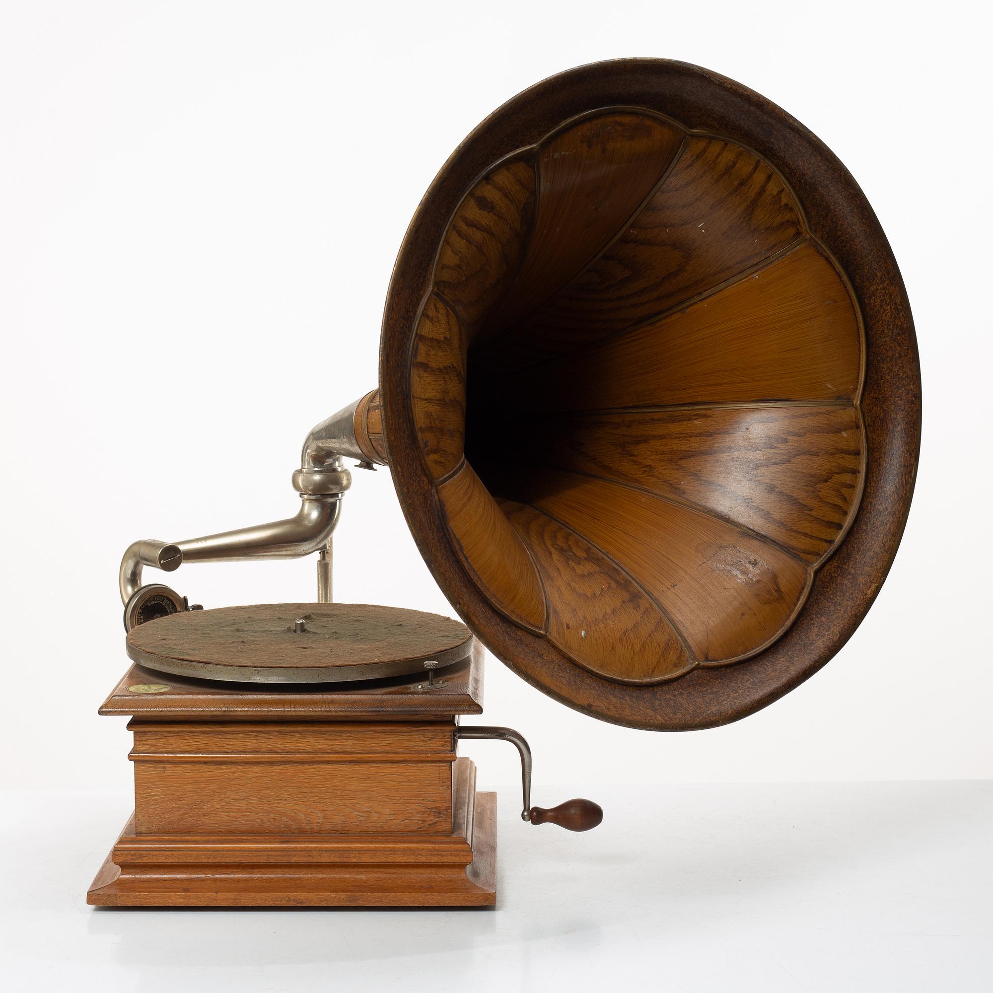 A gramophone, early 20th century, U.S.A.