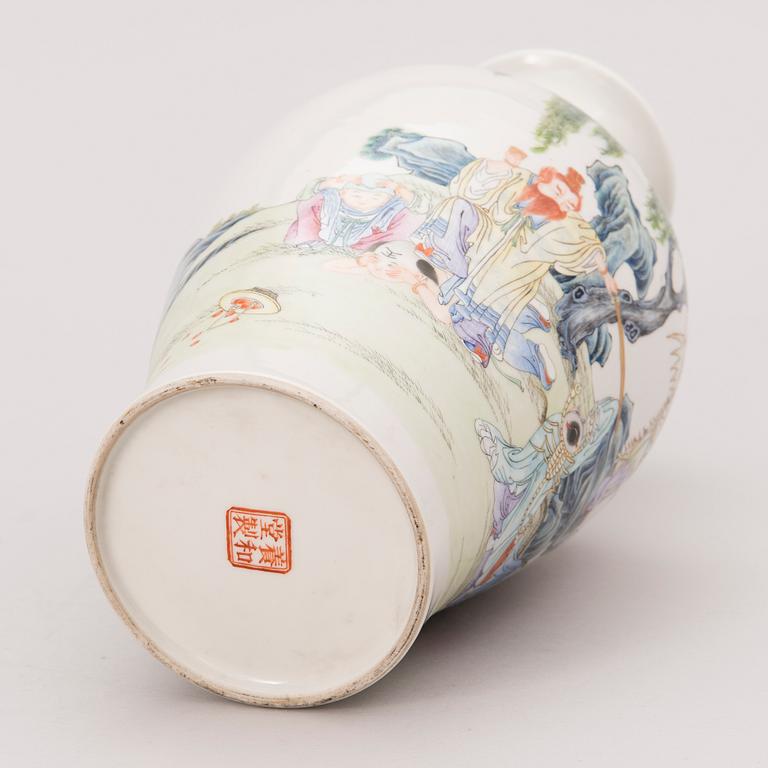 A mid 20th century Chinese vase.