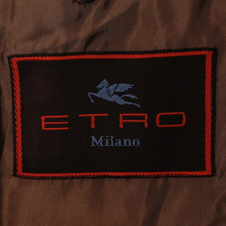 KOSTYM, Etro.