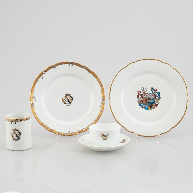 Vapenporslin, 23 delar, Lovisins vapen.