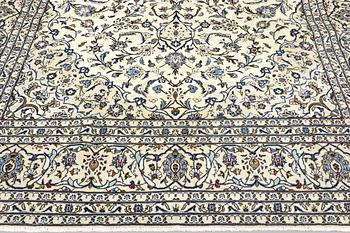 A Keshan carpet, c. 350 x 240 cm.