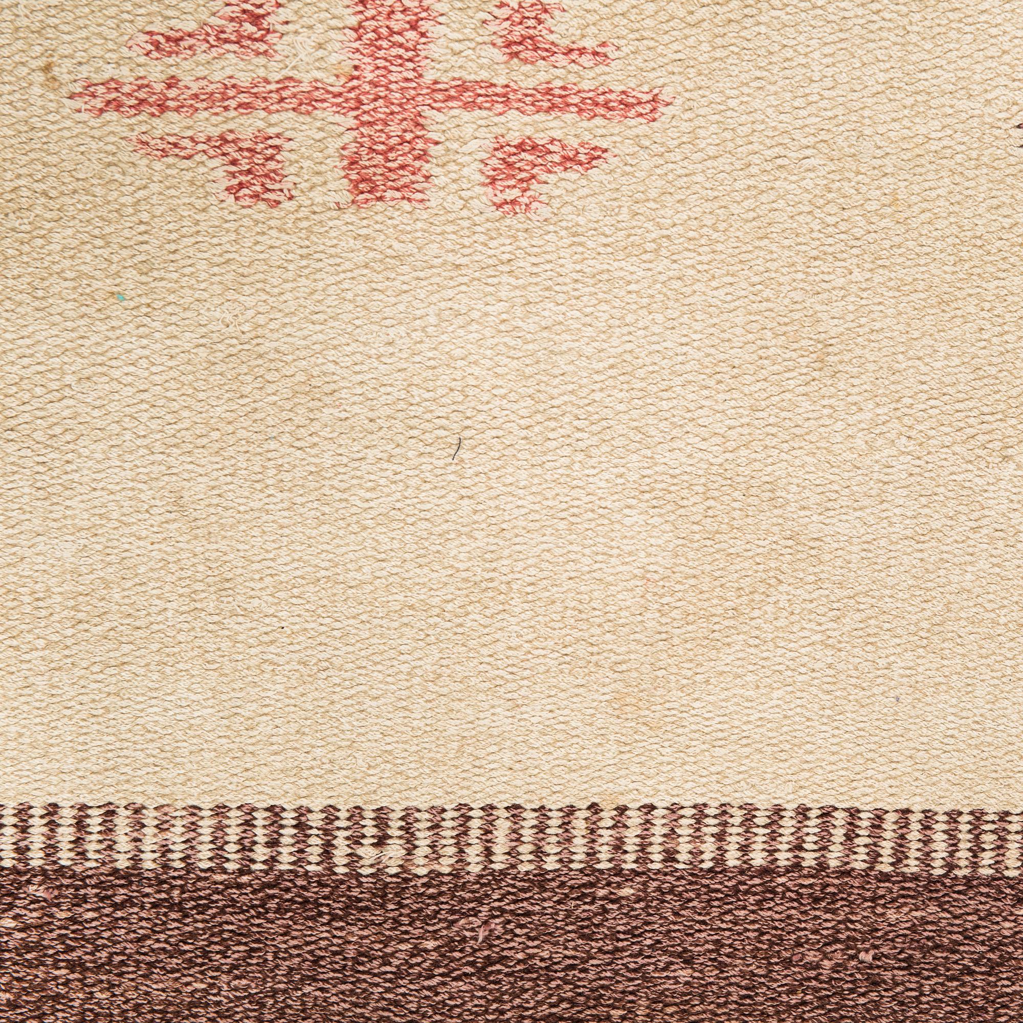 A 1930s Finnish flat weave carpet. Circa 250x150 cm.