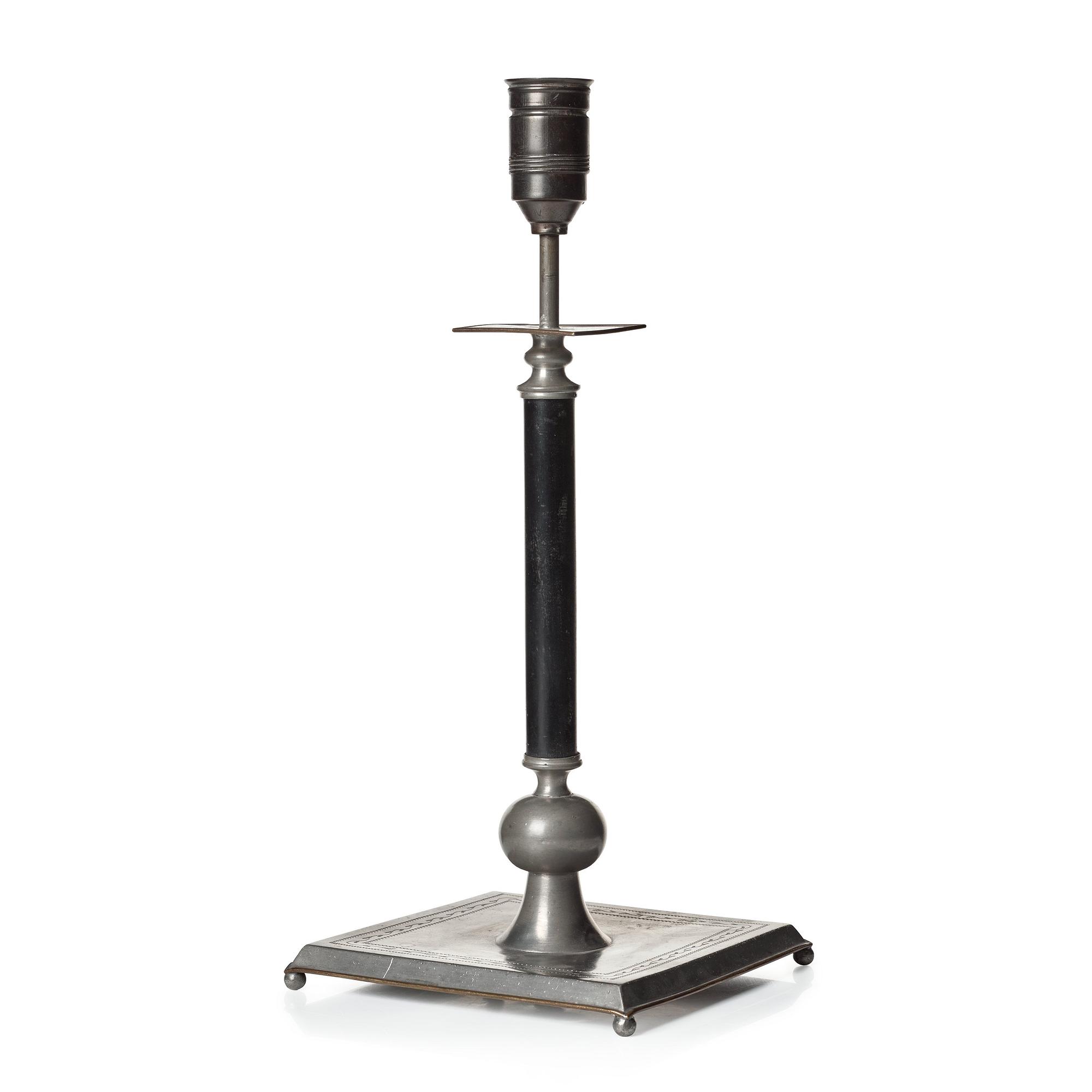Estrid Ericson, bordslampa, modellnummer 461, Firma Svenskt tenn, Stockholm 1928.