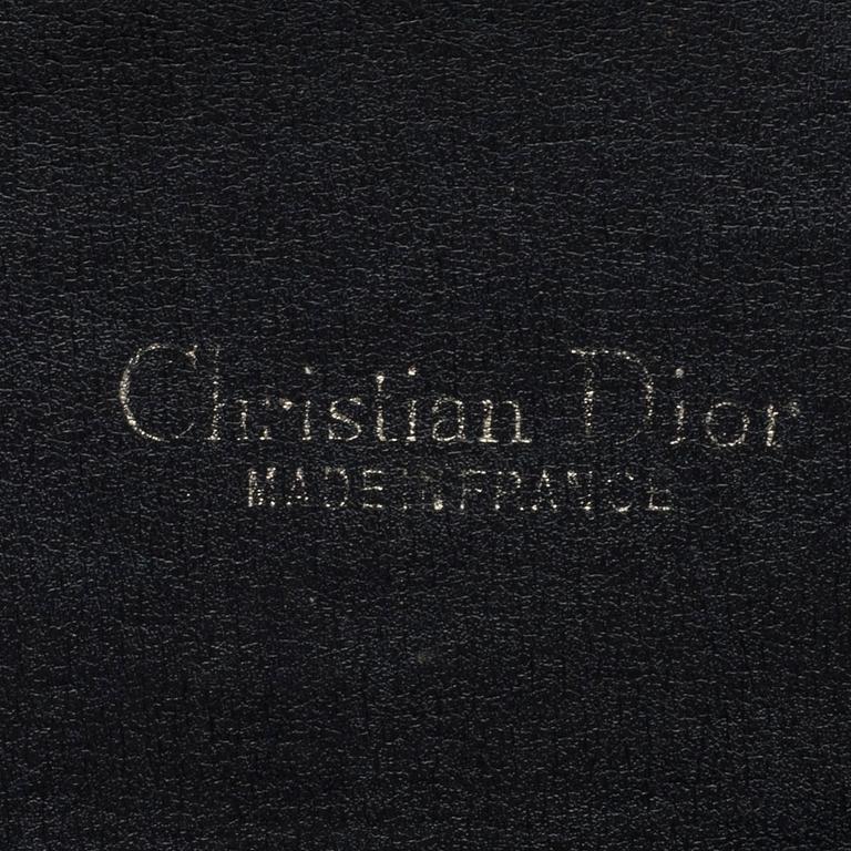 A CHRISTIAN DIOR PURSE.