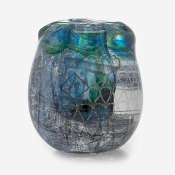 Sini Majuri, skulptur, glas, "Little sister". Signerad Sini Majuri 2021 Suomenlinna.