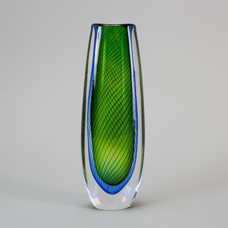 VICKE LINDSTRAND, a glass vase from Kosta.