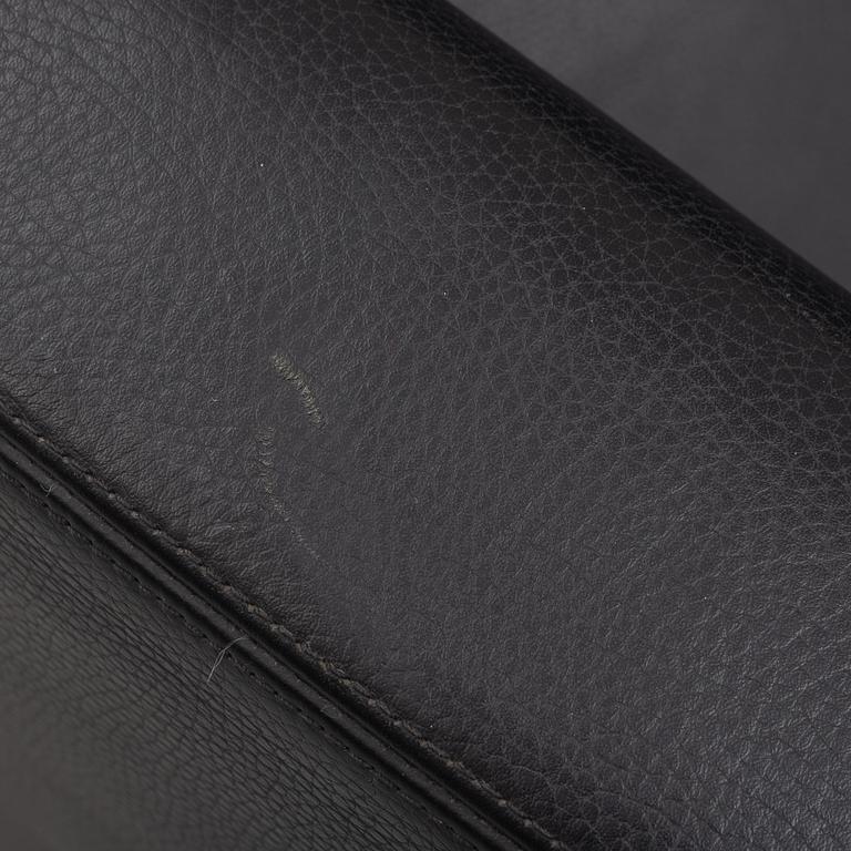 Walter Knoll, a pair of armchairs, 'Jason 391'.