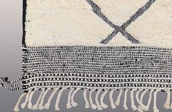 A RUNNER, Morocco, ca 303 x 213 cm.