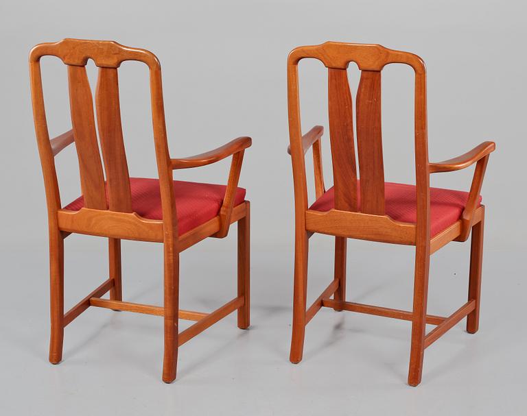 KARMSTOLAR, ett par, "Ambassadör", Carl Malmsten, Rydéns Interiör, tillverkade 1985.