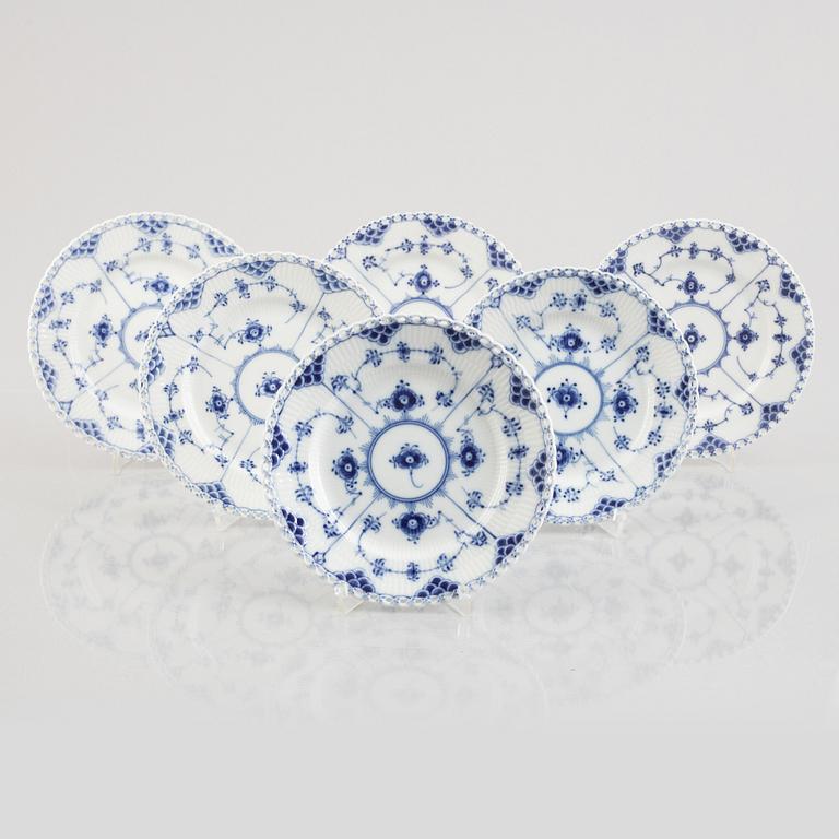 A set of twelve 'Blue Fluted Full Lace' / 'Musselmalet' porcelain dessert dishes, model 1087, 1898-1923 and later.