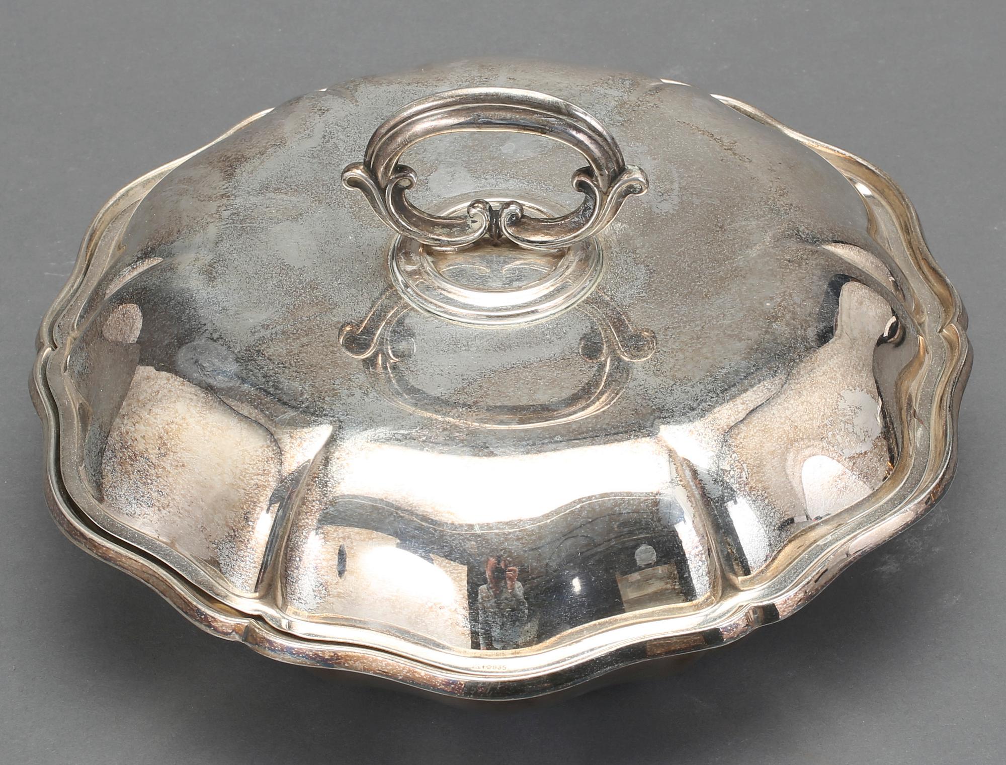 DUBBELKAROTT, silver. Tyskland, 1900-tal. Ca 870 g.