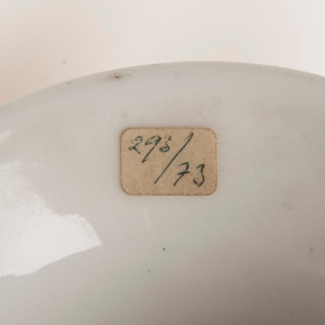 URNA, porslin, möjligen Batenins porslinsfabrik, Ryssland, tidigt 1800-tal.