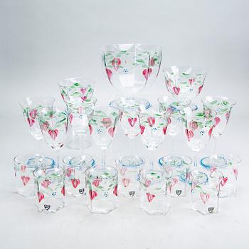 Eva Englund, "Maja", 21 delar, Orrefors.