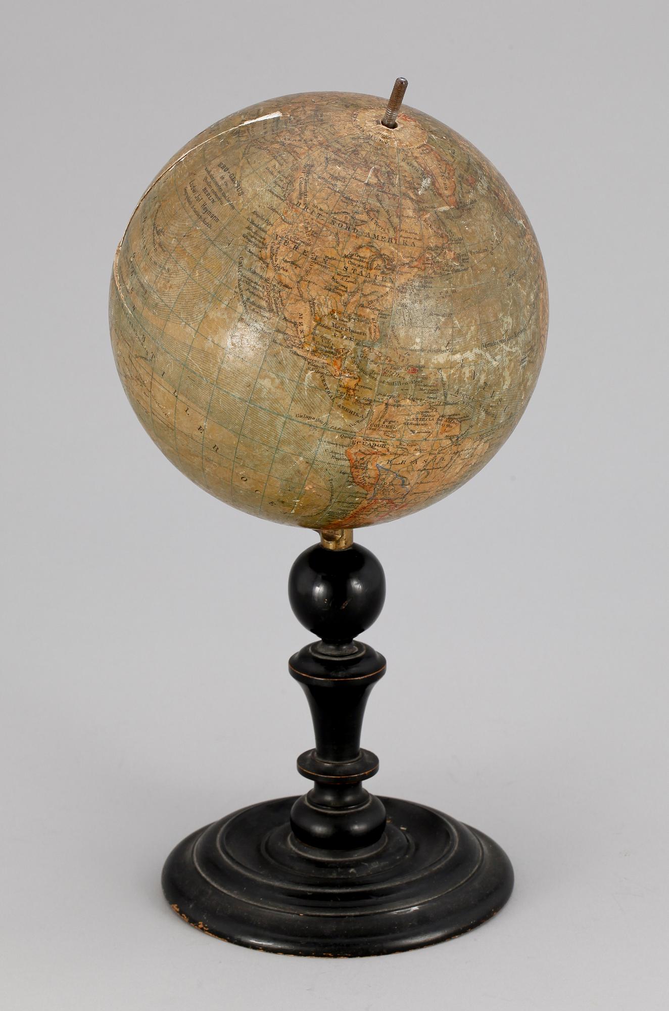 JORDGLOB. Heyman, Berlin. 1800-tal.