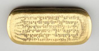 KALENDERDOSA, mässing, 1800-tal.