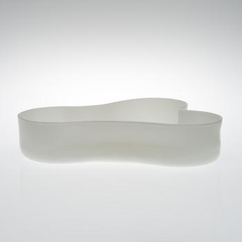 ALVAR AALTO, A DISH. Iittala. 1950s.